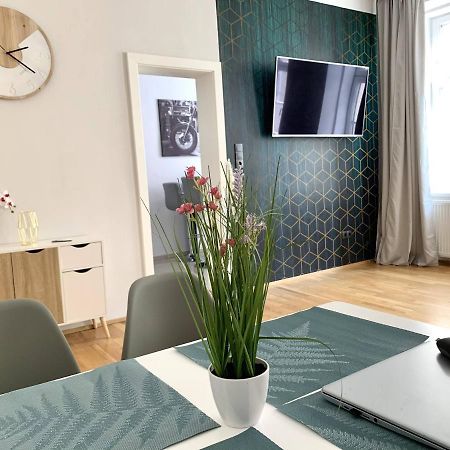 Premium Apartment Am Einsiedlerpark Відень Екстер'єр фото